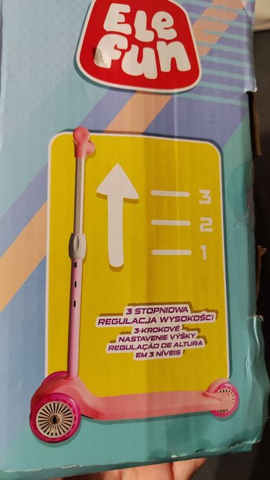 Hulajnoga trójkołowa dla dziewczynki / NOWA