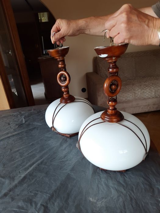 Lampy wiszące  że standardowym gwintem E27