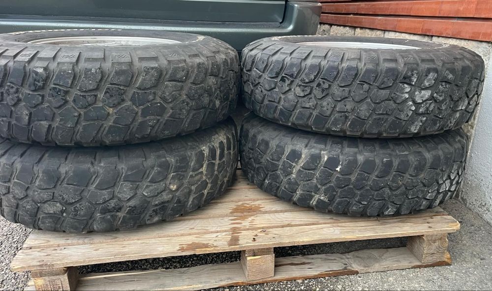 Jantes Land Rover Cyclone + Pneus BF Goodrich Mud Terrain 235X85X16