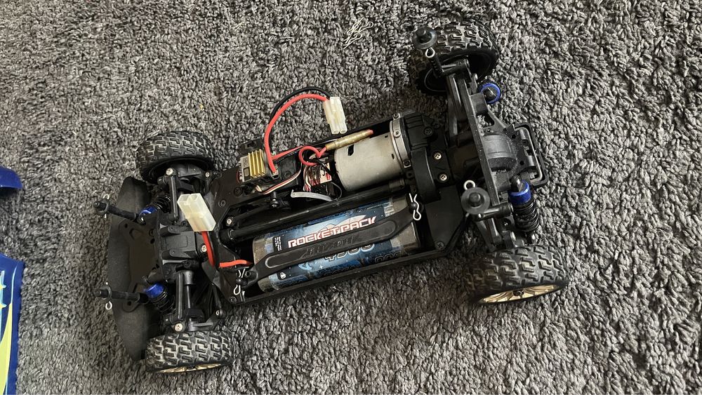 carro telecomandado Kyosho 1/10