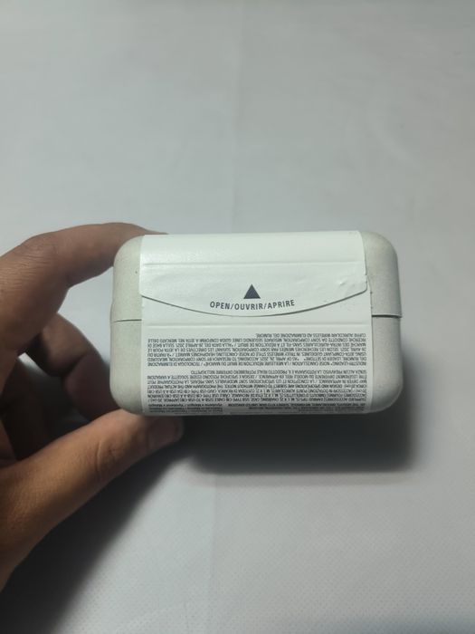 Fones de ouvido WF-1000XM4