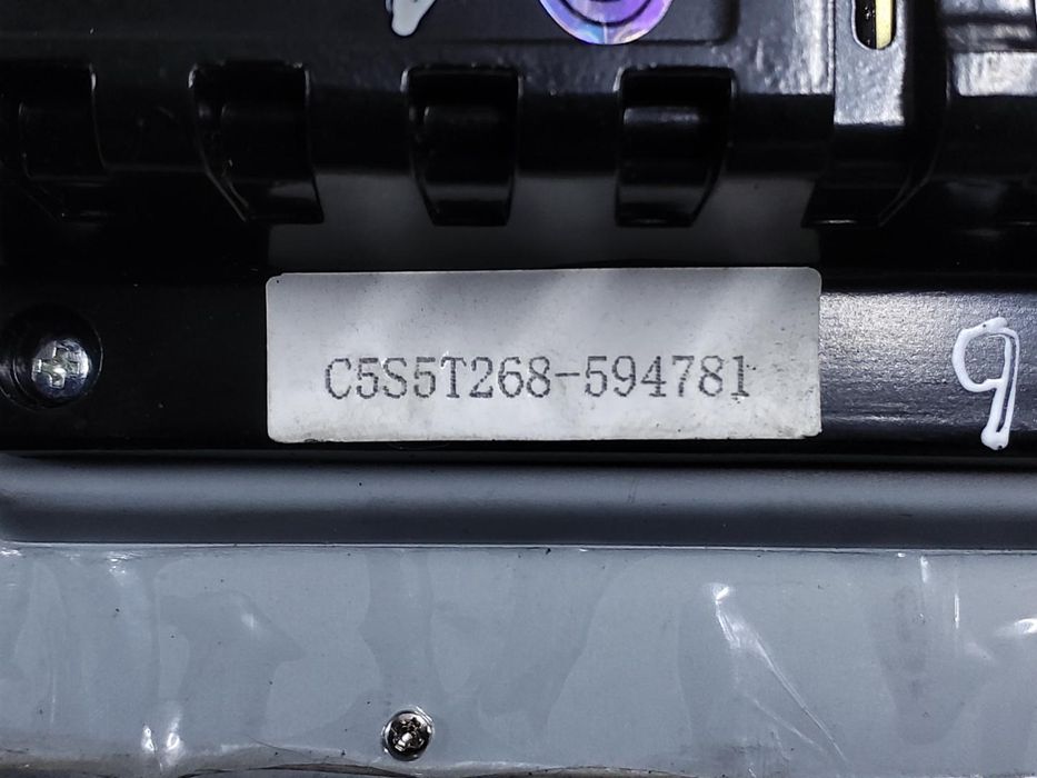 RADIO VW PASSAT (3C2) REF: C5S5T268-594781  | 2005 - 2010