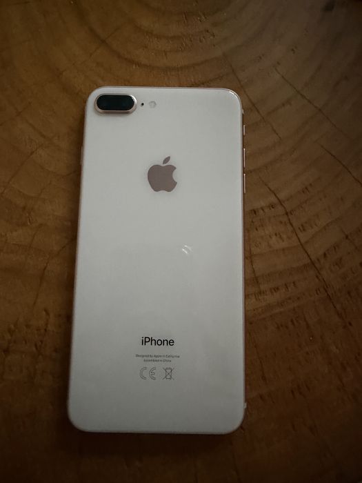 Telefon biały smartfon iphone  8 plus