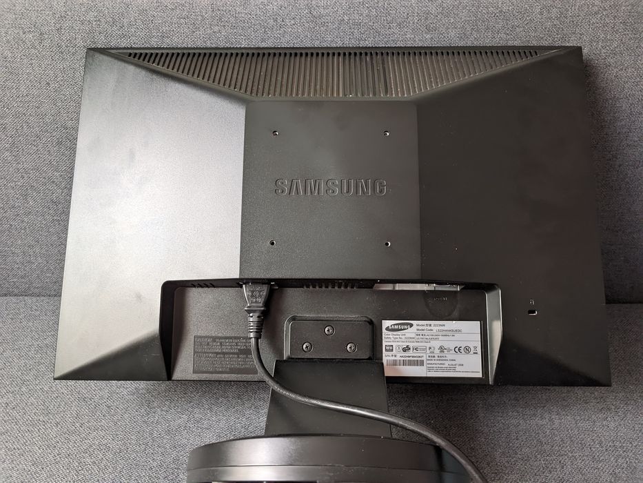 Монитор 22" Samsung 2223NW Самсунг 2223NW