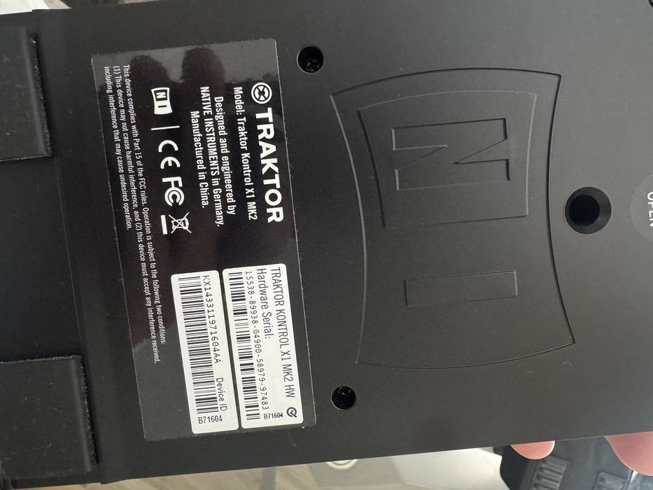 Traktor Kontrol X1 - 2 unidades