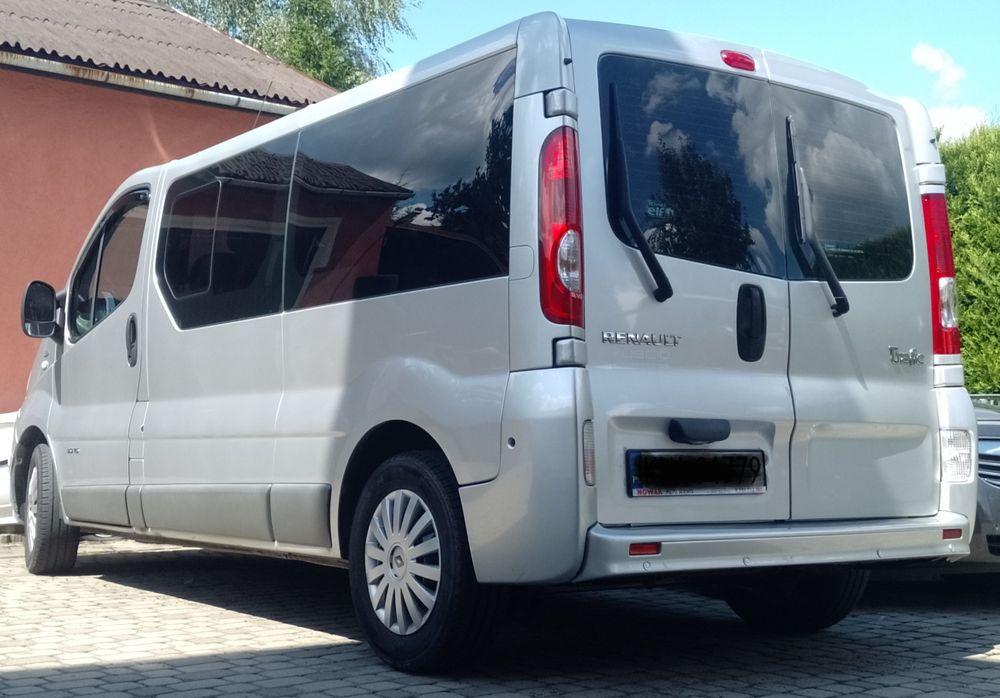 Wynajem busa 9 osobowego