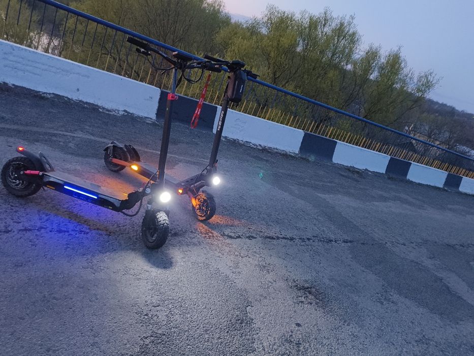 Електро самокат Tecros T4 pro