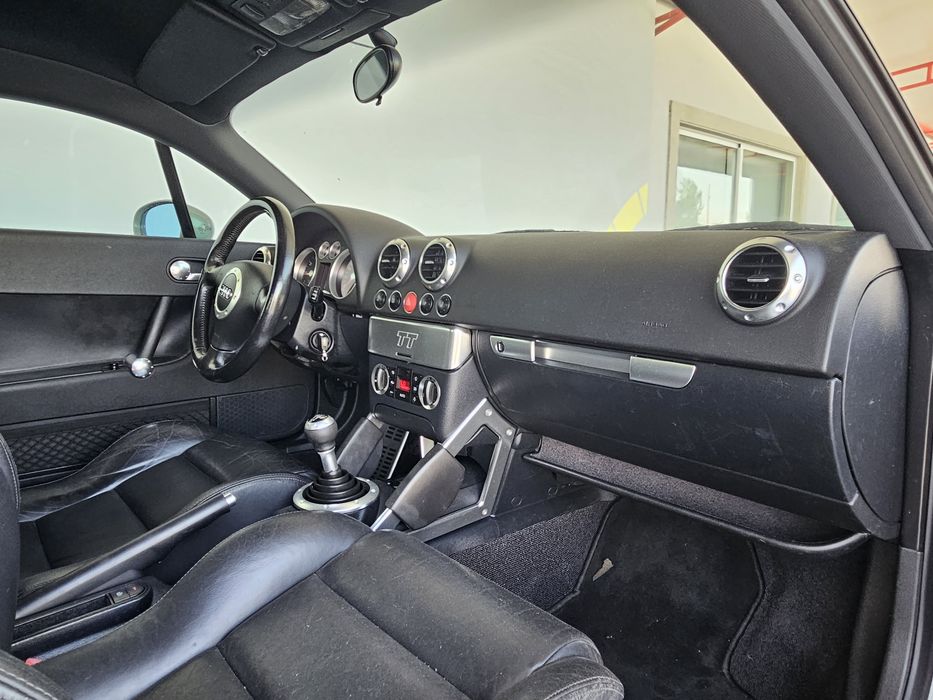 Audi tt 1.8t impecável