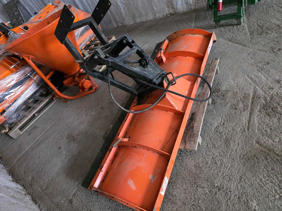 pług do śniegu ursus c 330 bardzo mocny