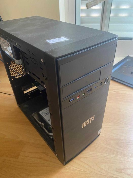 Torre Insys em perfeitas condições   com 2 anos de uso.