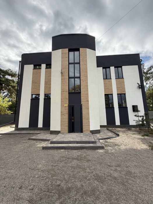 Продам комерційну будівлю по вул. Дахнівська! Червона лінія