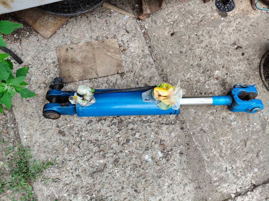 Гидроцилиндр  ЦС -75