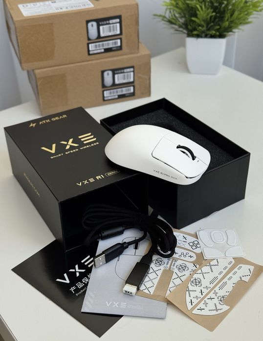 ‼️НОВА• VGN VXE R1 Pro MAX Dragonfly PAW3395 Ігрова бездротова мишка