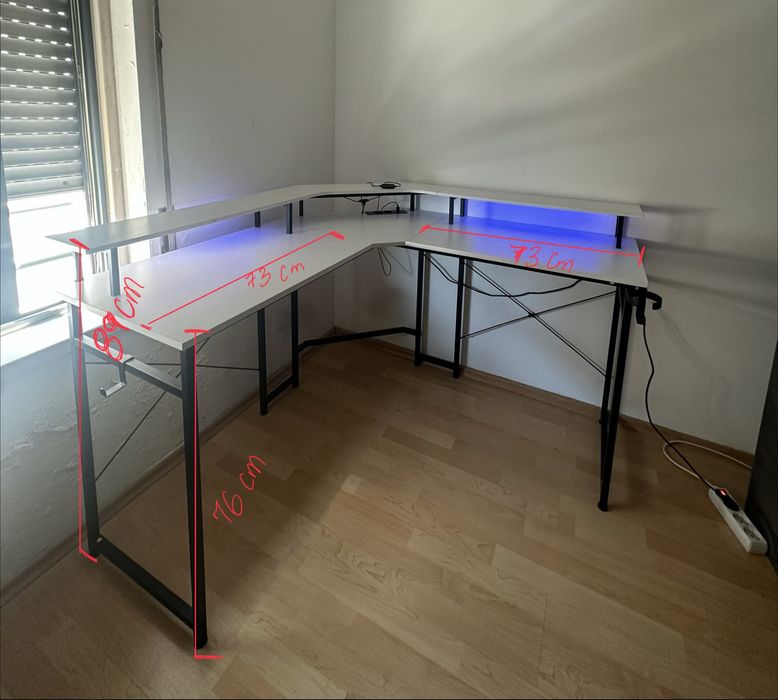 Secretaria com luz led