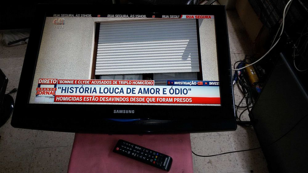 tv lcd samsung le26b350 26 polgadas para colocar em suporte de parede