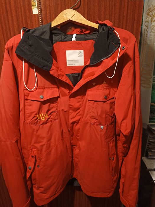 Демисезонная куртка