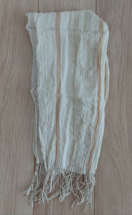 Szal szalik ecru fiolet Camaïeu H&M