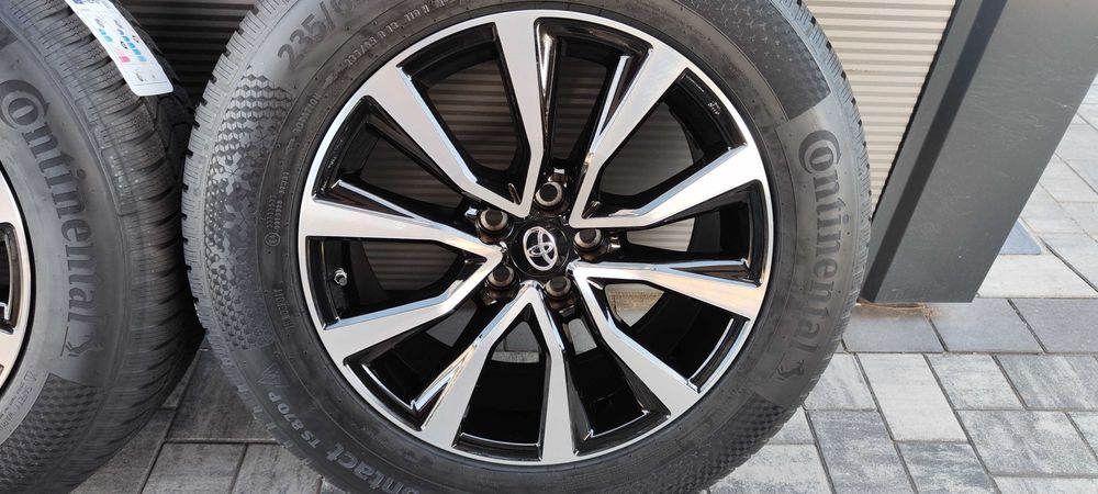 Koła Zimowe Alufelgi 5x114,3 Toyota Highlander 235/65 R18 110H