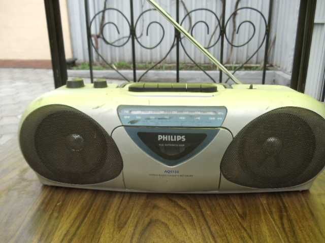 Продам магнитоллу Филипс.