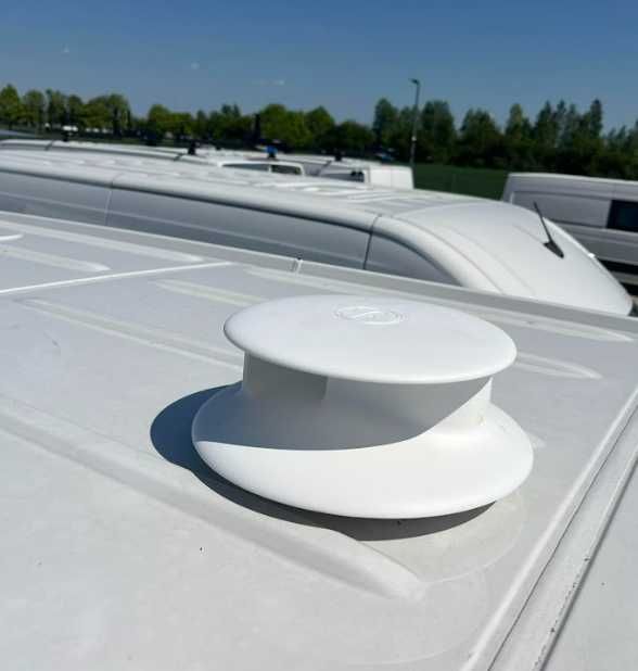 Wentylator dachowy do samochodu dostawczego