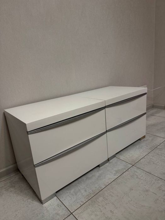 Приліжкові тумби з двома висувними ящиками (2 шт.)