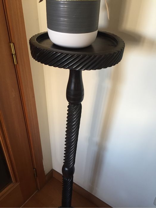 Peça decorativa em pau-preto