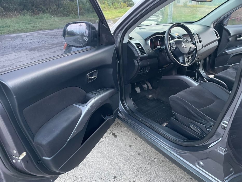 Аутлендер 2,2 дизель