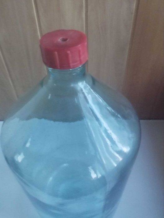 Бутиль для вина 20 л. Банка 10 л.