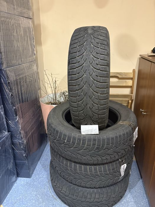 Toyo Observe G3-ice 109t. 235/65/17
