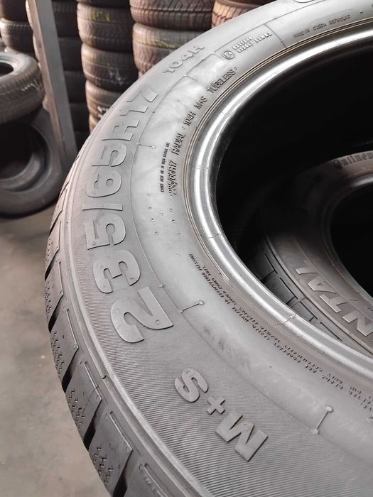 Шини бу 235/65 R17 Continental 4X4 Winter Contact Комплект Зима
