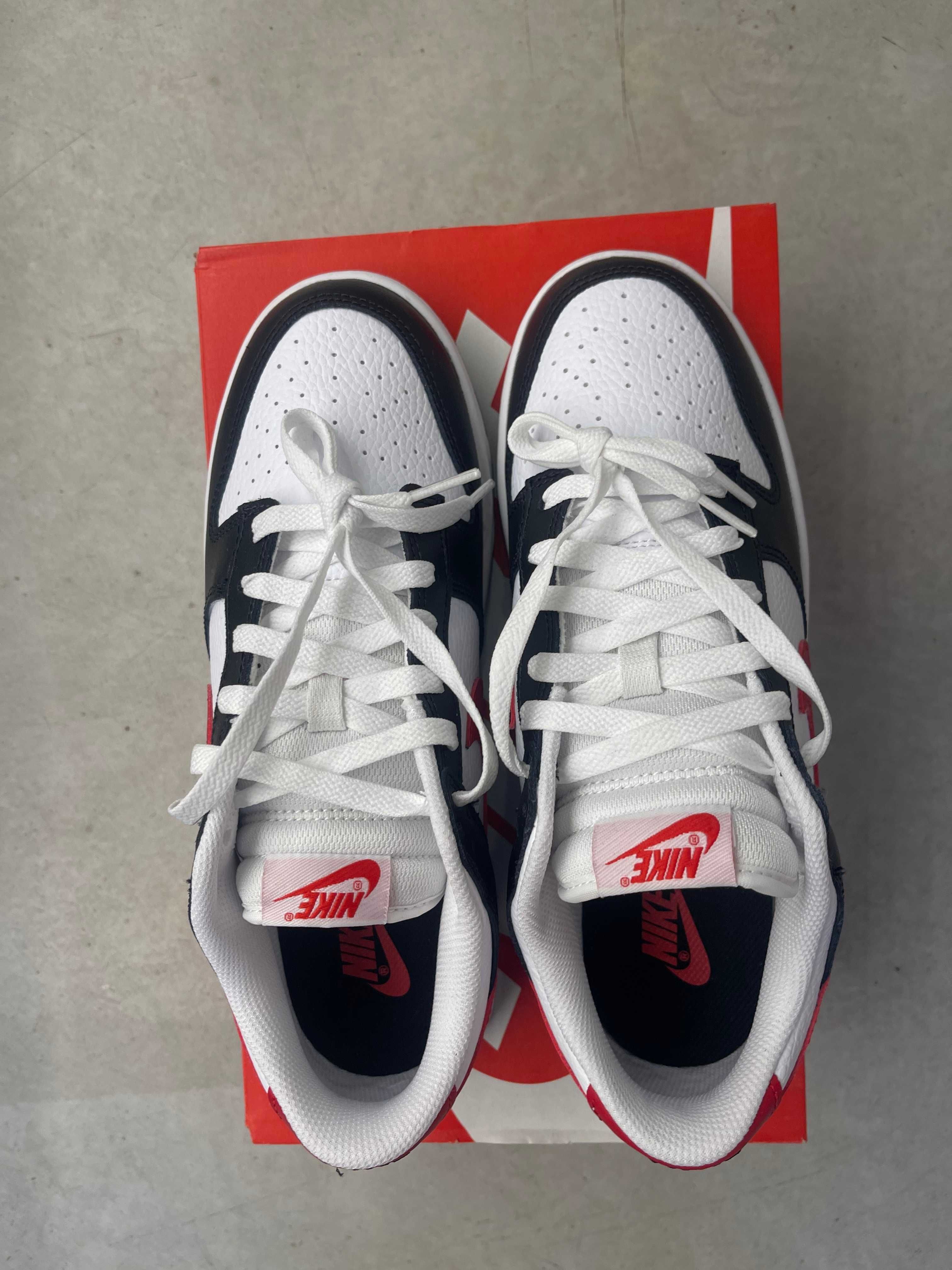 Retro nike white with red swoosh sales