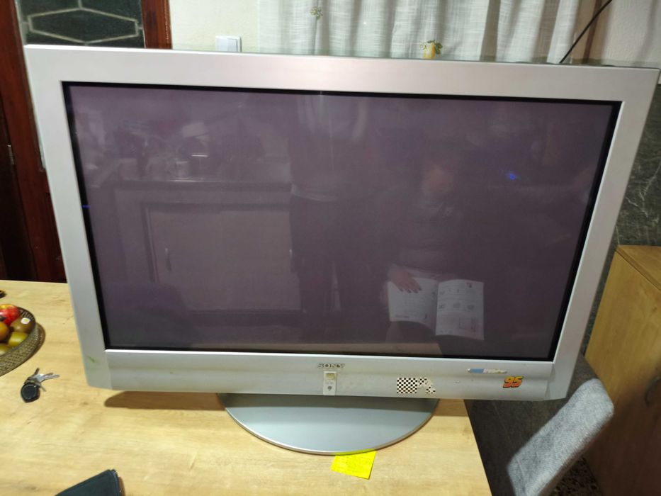 TV lcd Sony 108  cm de ecrã