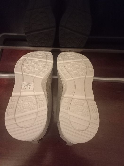 Tenis senhora Skechers