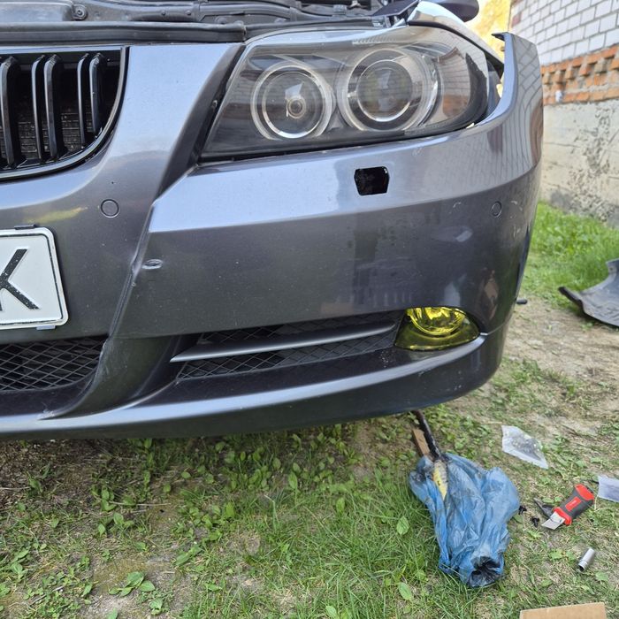 Продам туманки на BMW E90 Нові