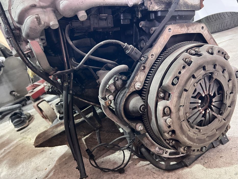 Мотор Mercedes W211 W204 OM646 2.2