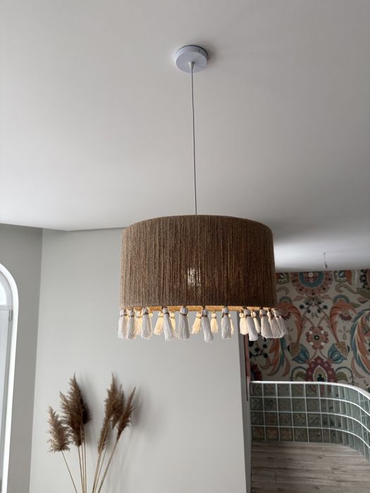 Підвісна люстра, освітлення