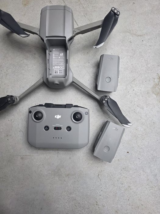 Dron Dj mavic air 2 2 baterie i walizka