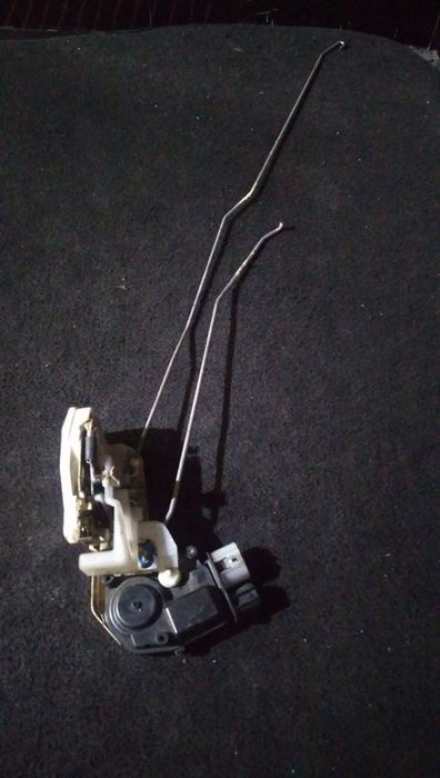 Fecho Da Porta Frente Dto Honda Hr-V (Gh)