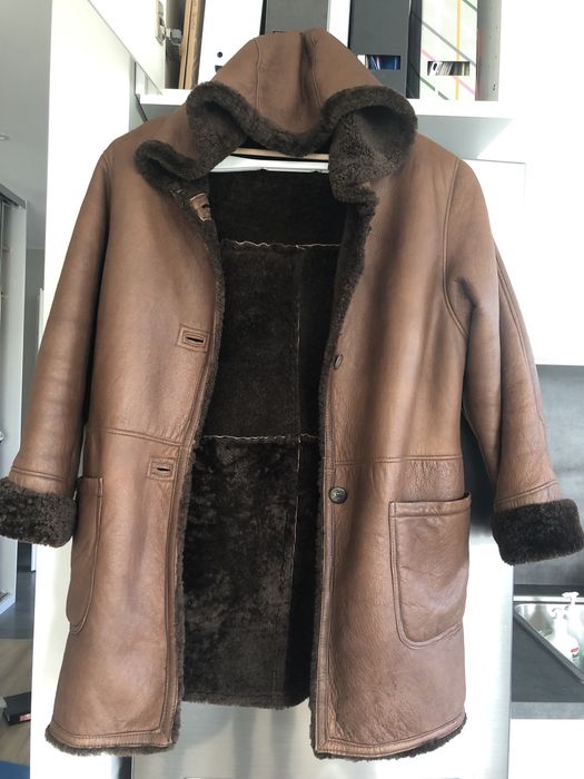 Naturalny,hiszpański korzuszek, bardzo lekki, przylegający do sylwetki