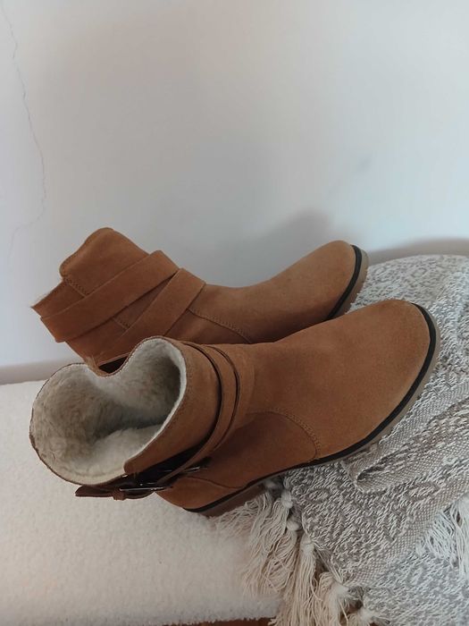 Botas bershka como novas