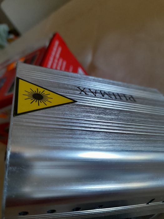Mini laser holográfico