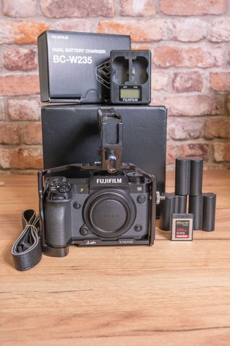 Fujifilm X-H2S w bogatym filmowym zestawie