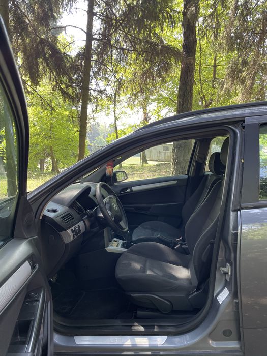 Продам opel Asta H