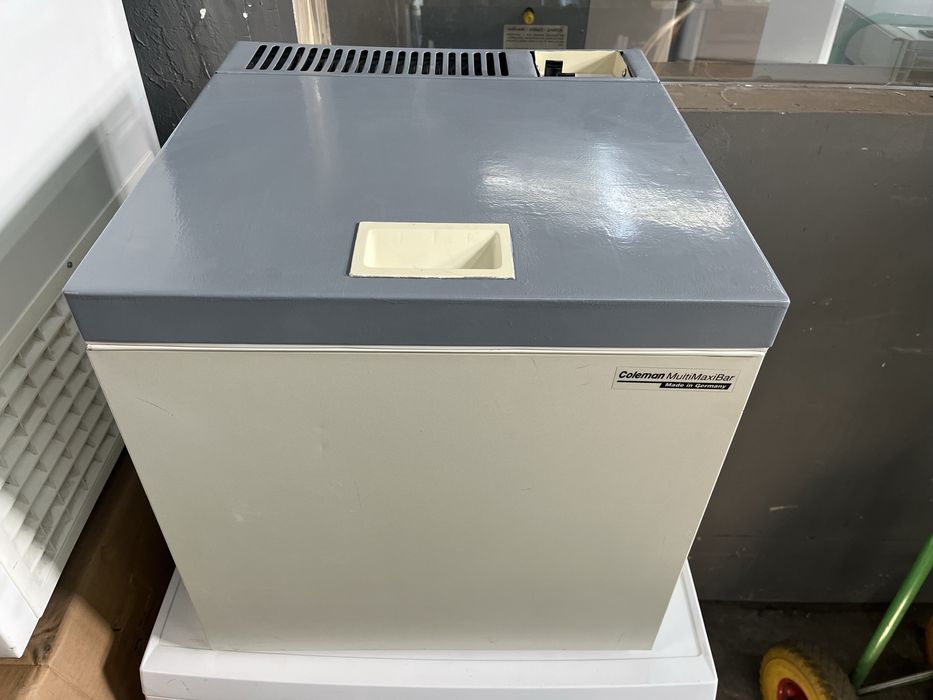 Chłodziarka Coleman 12V, 220V, GAZ do kempingu |12msc |BD stan |Dowóz