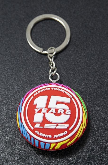 Фирменный юбилейный коллекционный брелок LS2.