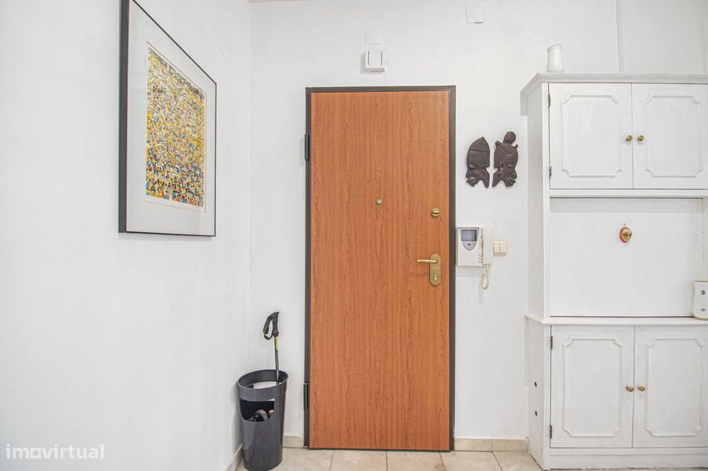 Apartamento T4 - Algés