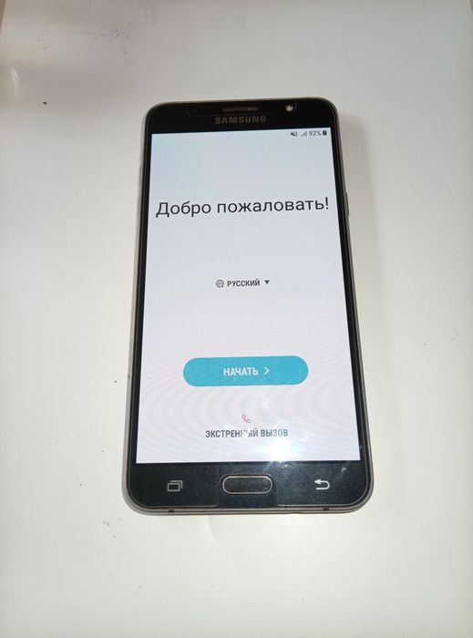 Телефон Samsung J7