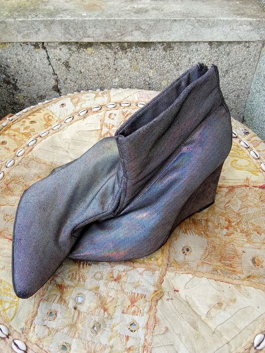 Sapatos altos holograficos vintage