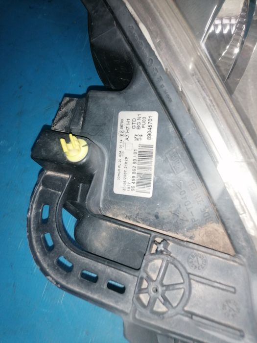 Óptica ou farol peugeot 207