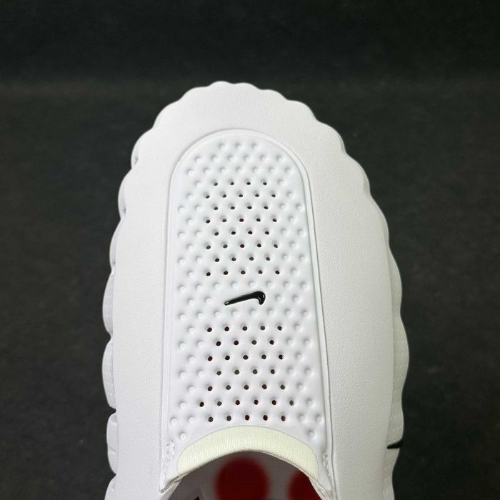 Biały kapcie Nike Mind 001 R.42